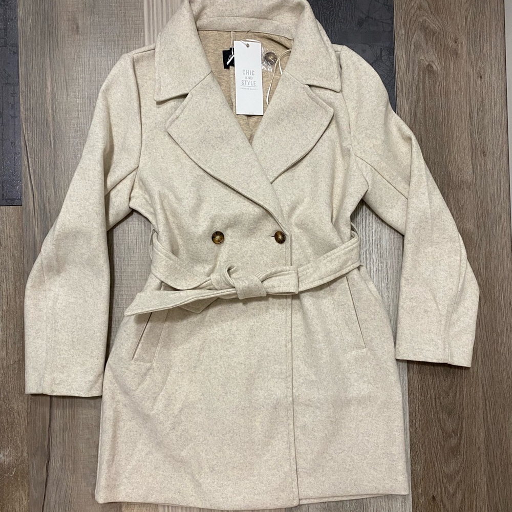 Ivory jacket various sizes - Picture 3 of 5